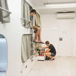 Hostel Onefam Ramblas Hiszpania